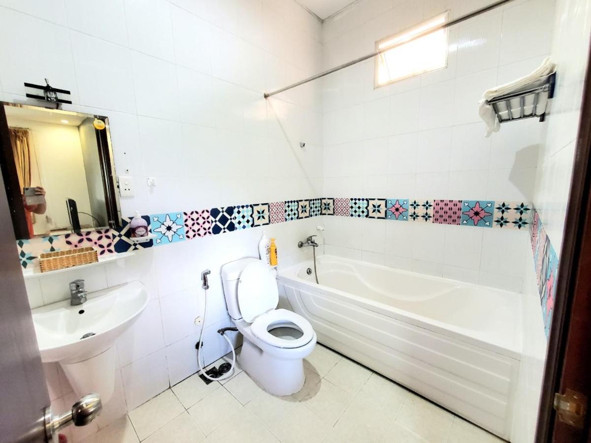 Cozi 5 Hotel & Apartment Хошимин Экстерьер фото